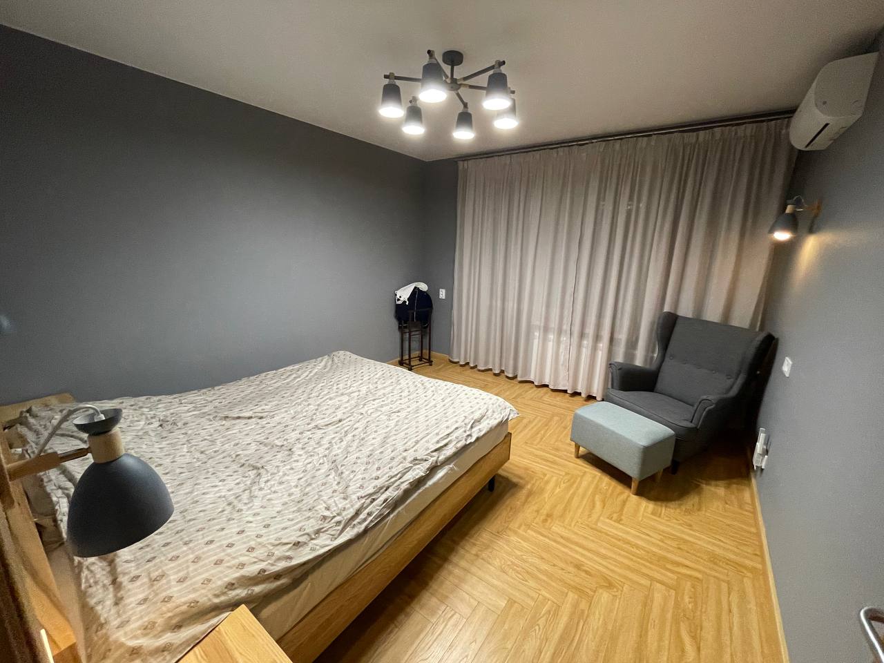 Плинтус МДФ ламинированный Modern Decor 008 2400×70×16 фото в интерьере